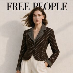 *Free People  ptp 20” - length - 22 3/4” blazer